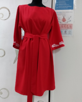 Платье с вышивкой на рукавах «Рябинка» р-р 48